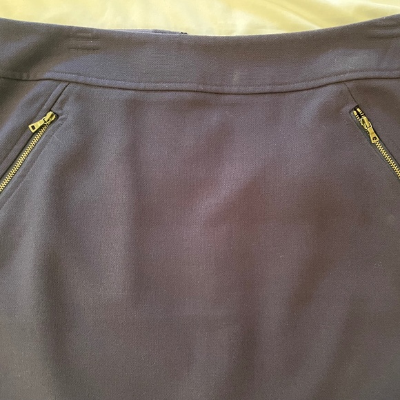 Loft Navy pencil skirt size 8 - Picture 5 of 9